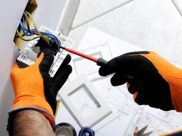 Stopcontact aanleggen